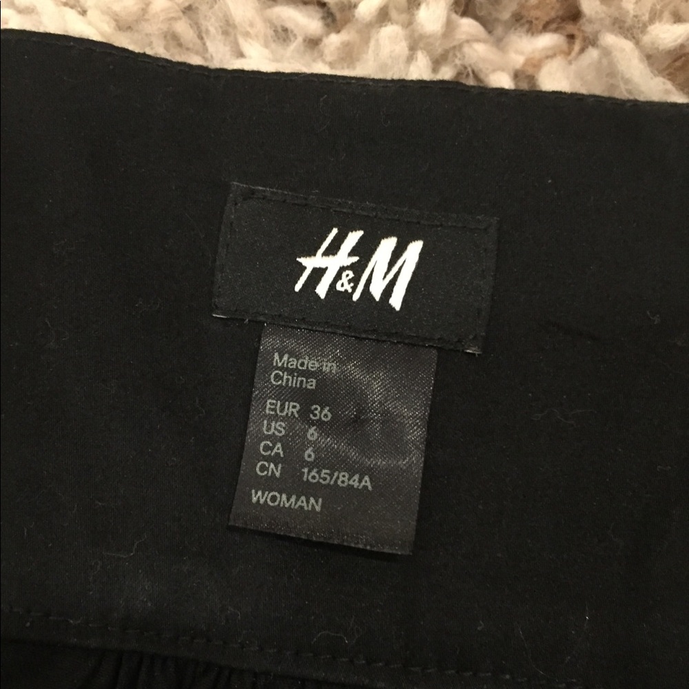 H&M button down dress with thin belt - Picture 3 of 5